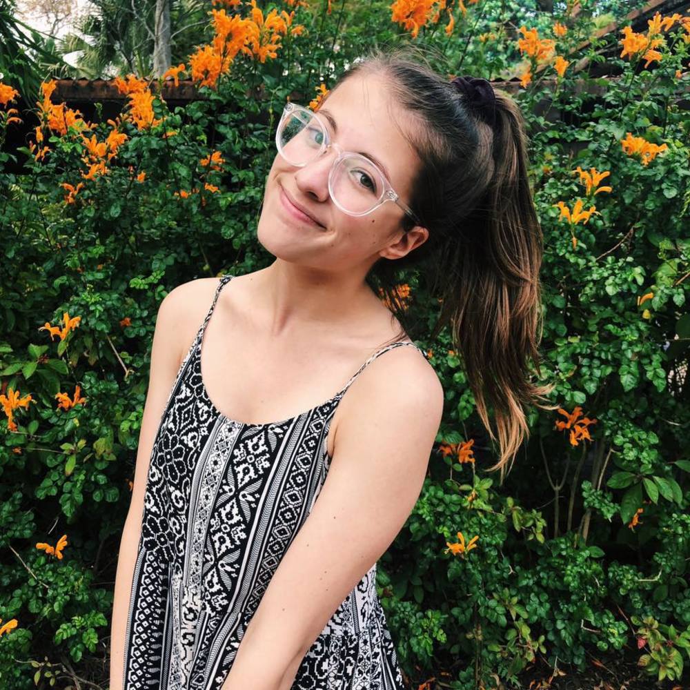 Meet your Posher, Alaina